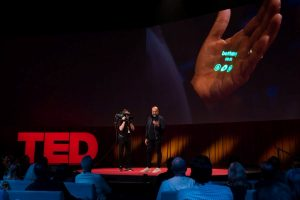 Wearable AI that lets us watch screens on our hands could replace smartphones.