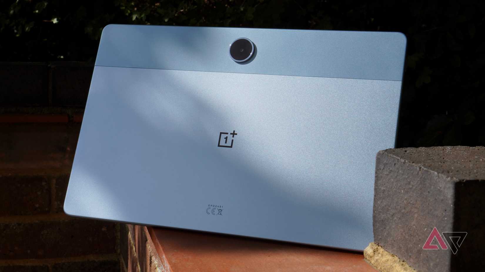 The Samsung Galaxy Z Fold 7's camera and power key