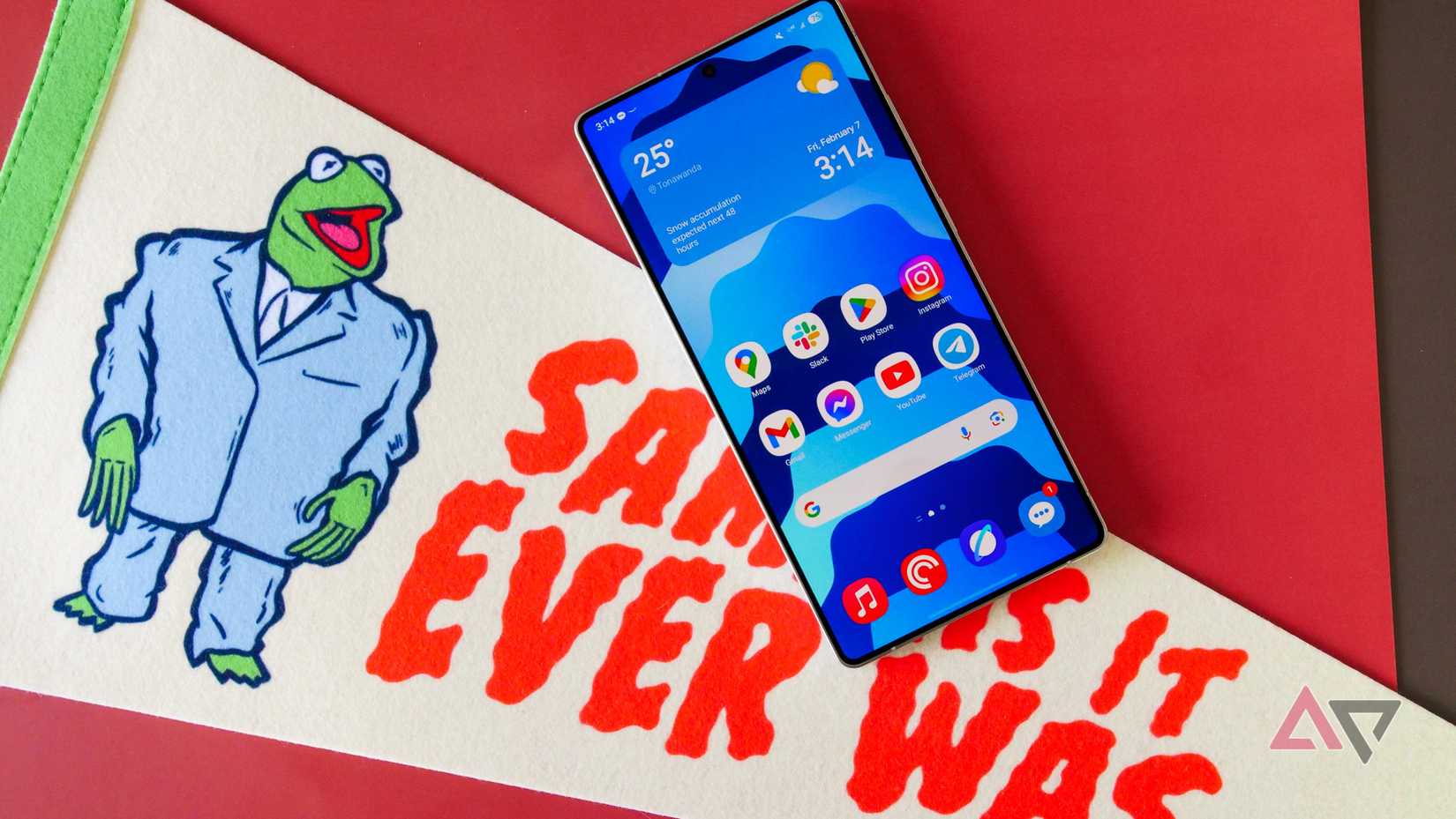 Home screen of Google Pixel 9