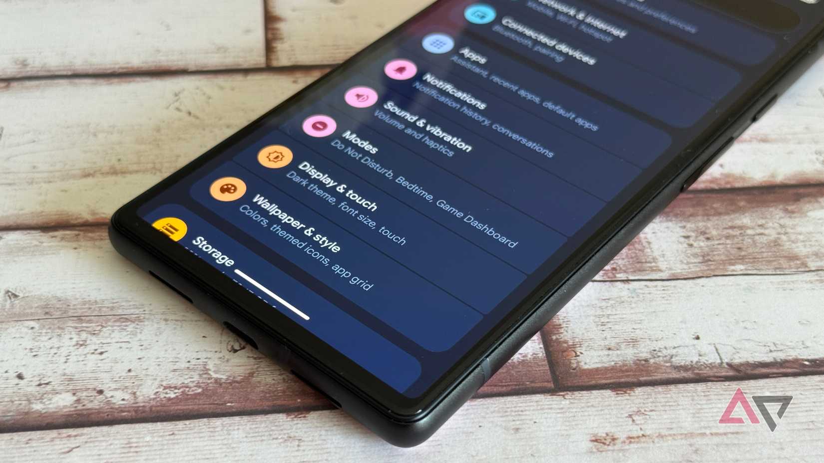 Samsung-Galaxy-Z-Fold-7-open-showing-midday-brief
