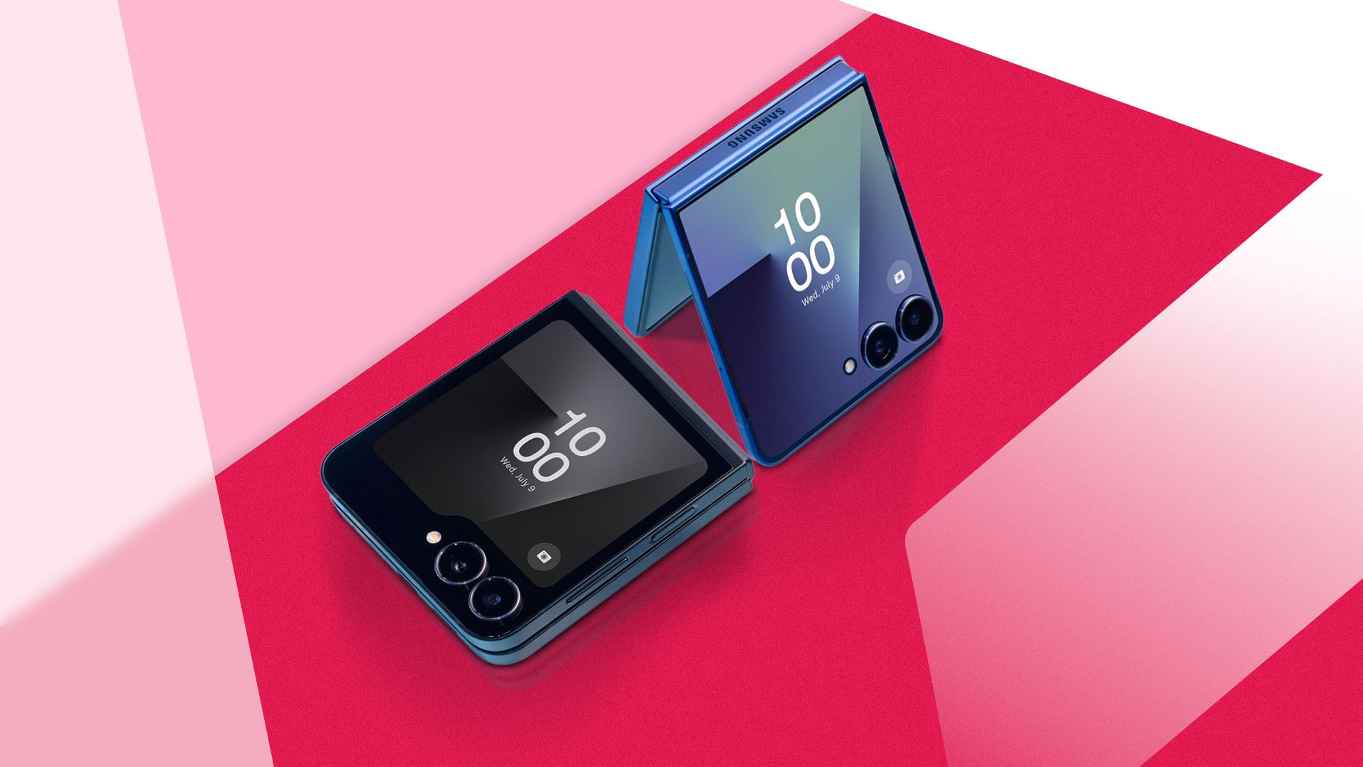 Side-by-side image of the Samsung Galaxy Z Flip 7 and the Z Flip 7 FE