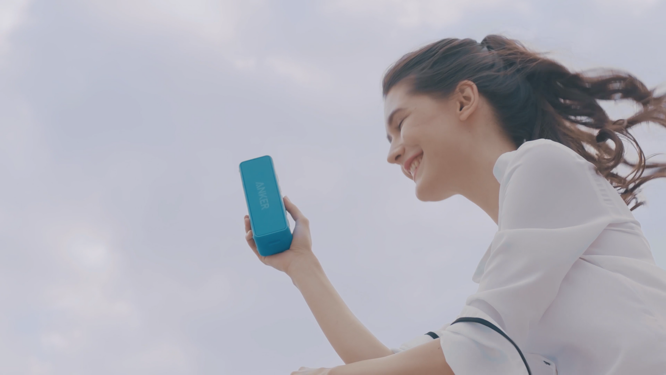 Person holding Anker Soundcore 2 Portable Bluetooth Speaker