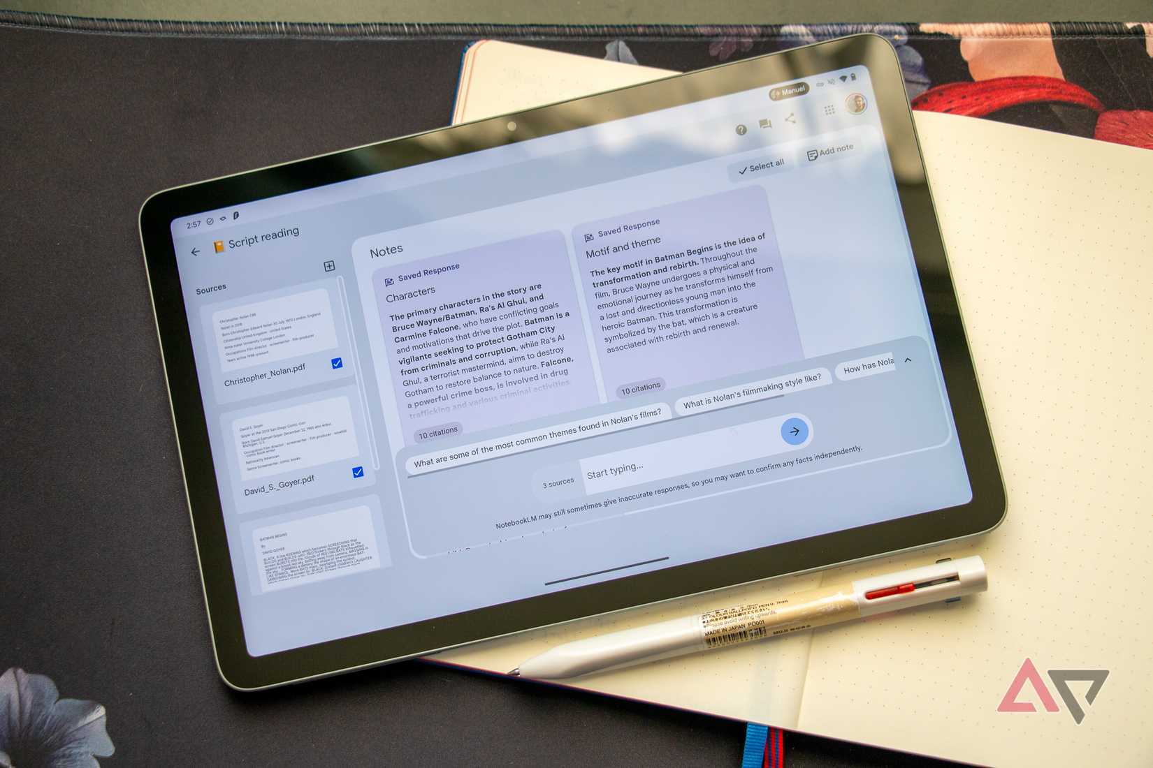 Bloatware folder on the Motorola Edge 2025