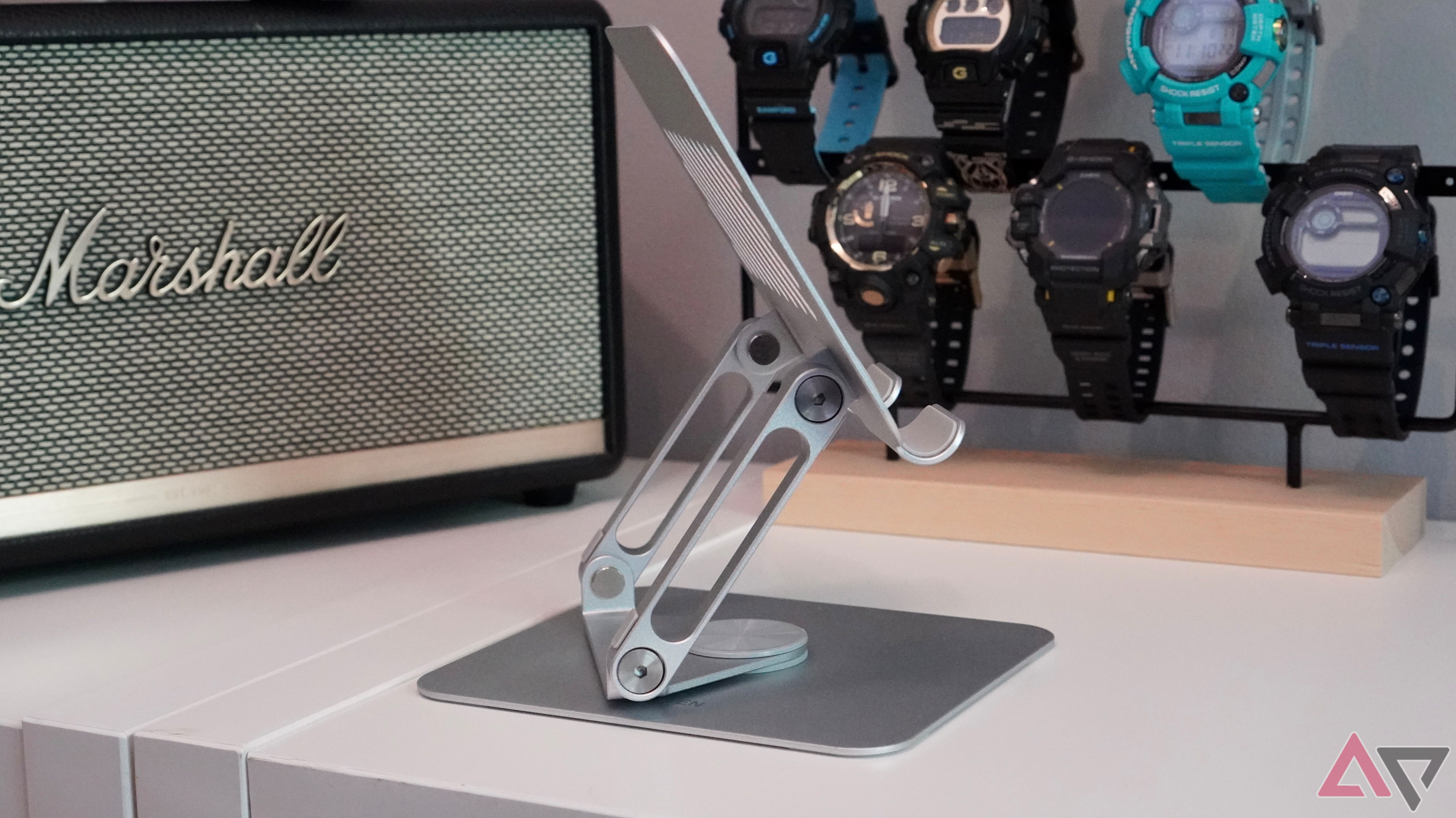 The side of the Ugreen Tablet Stand Holder