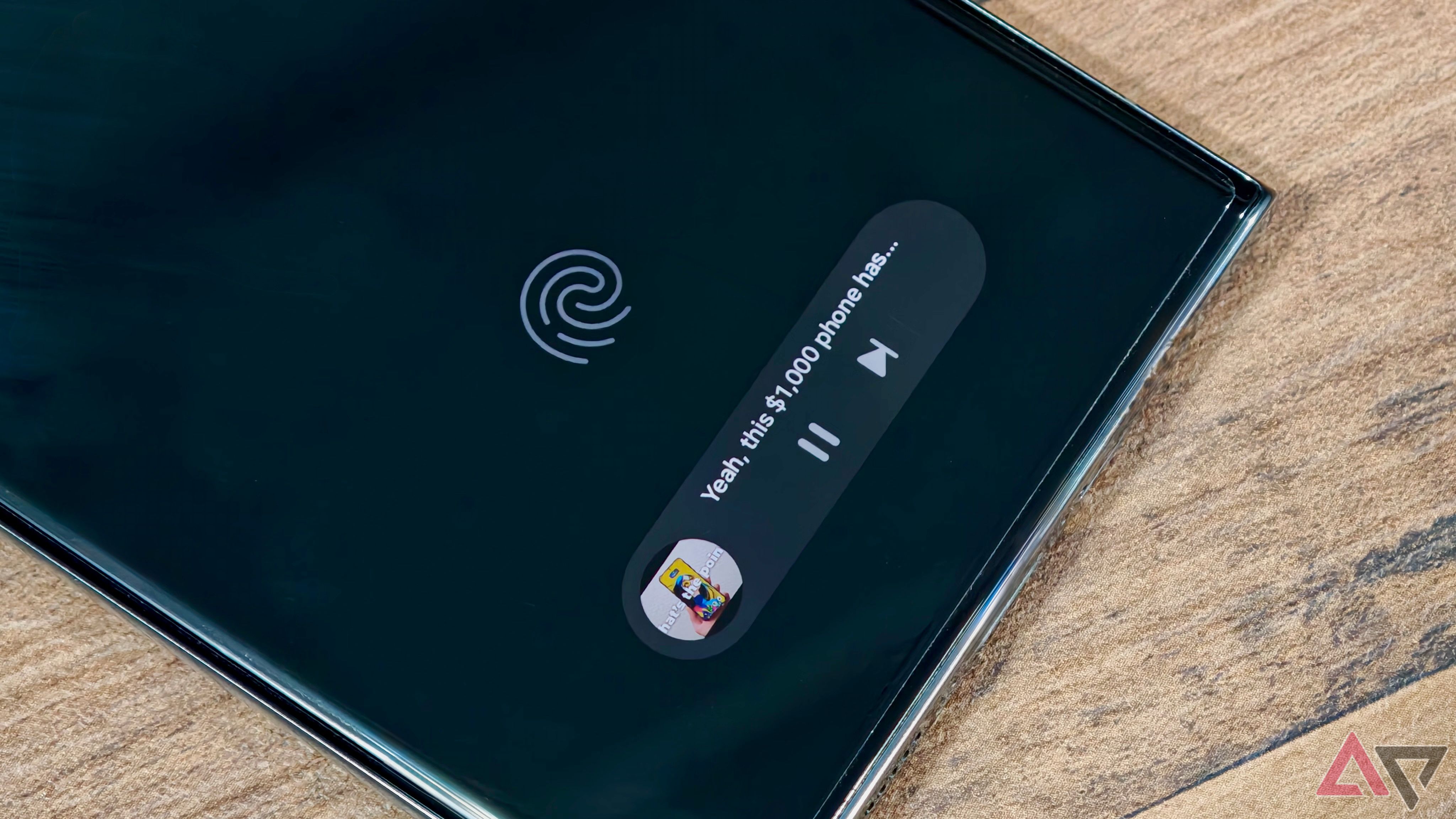 AOD Now playing screen in One UI 7 showing the music controls