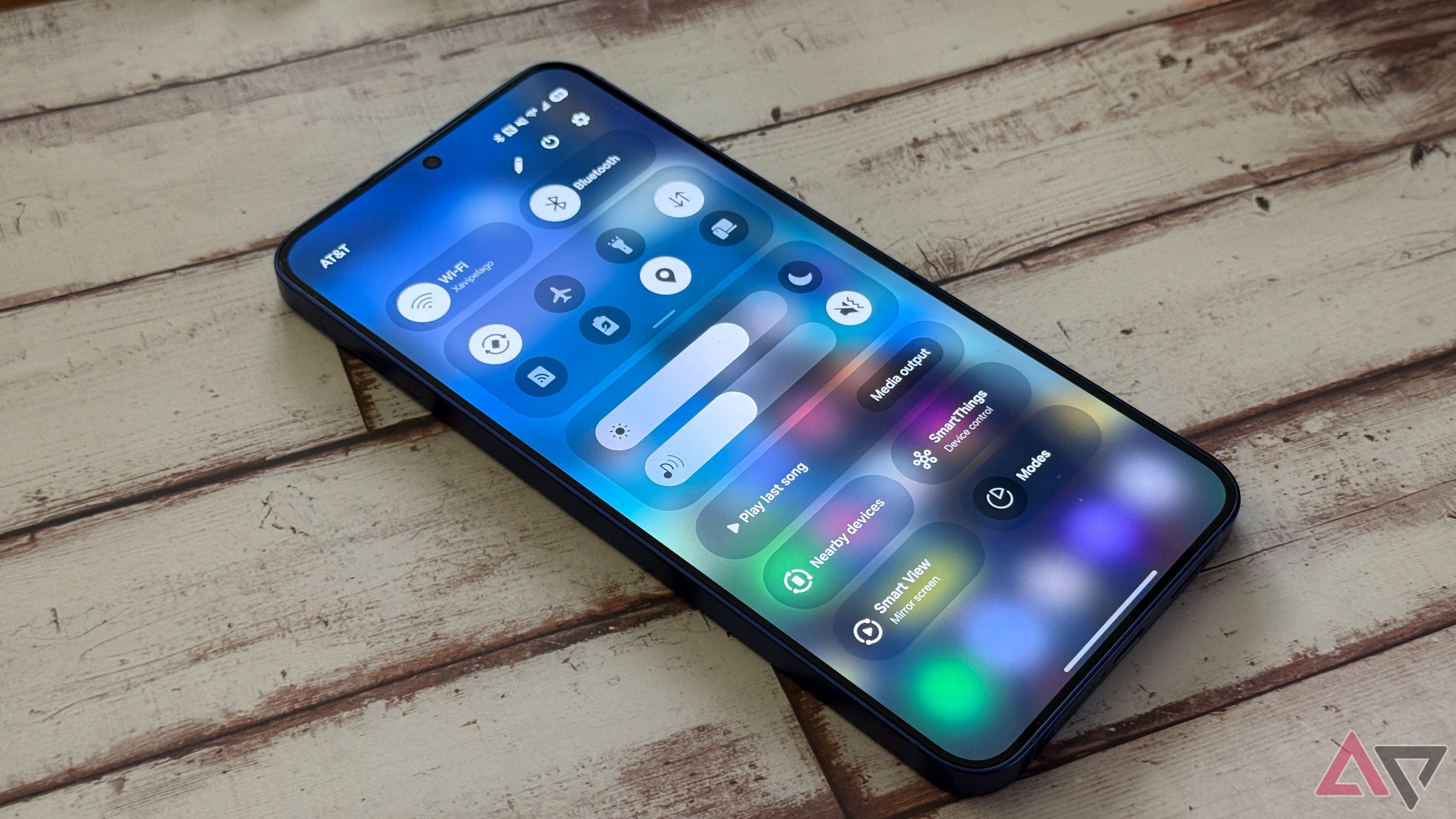 Quick settings shade on the Samsung Galaxy S25+