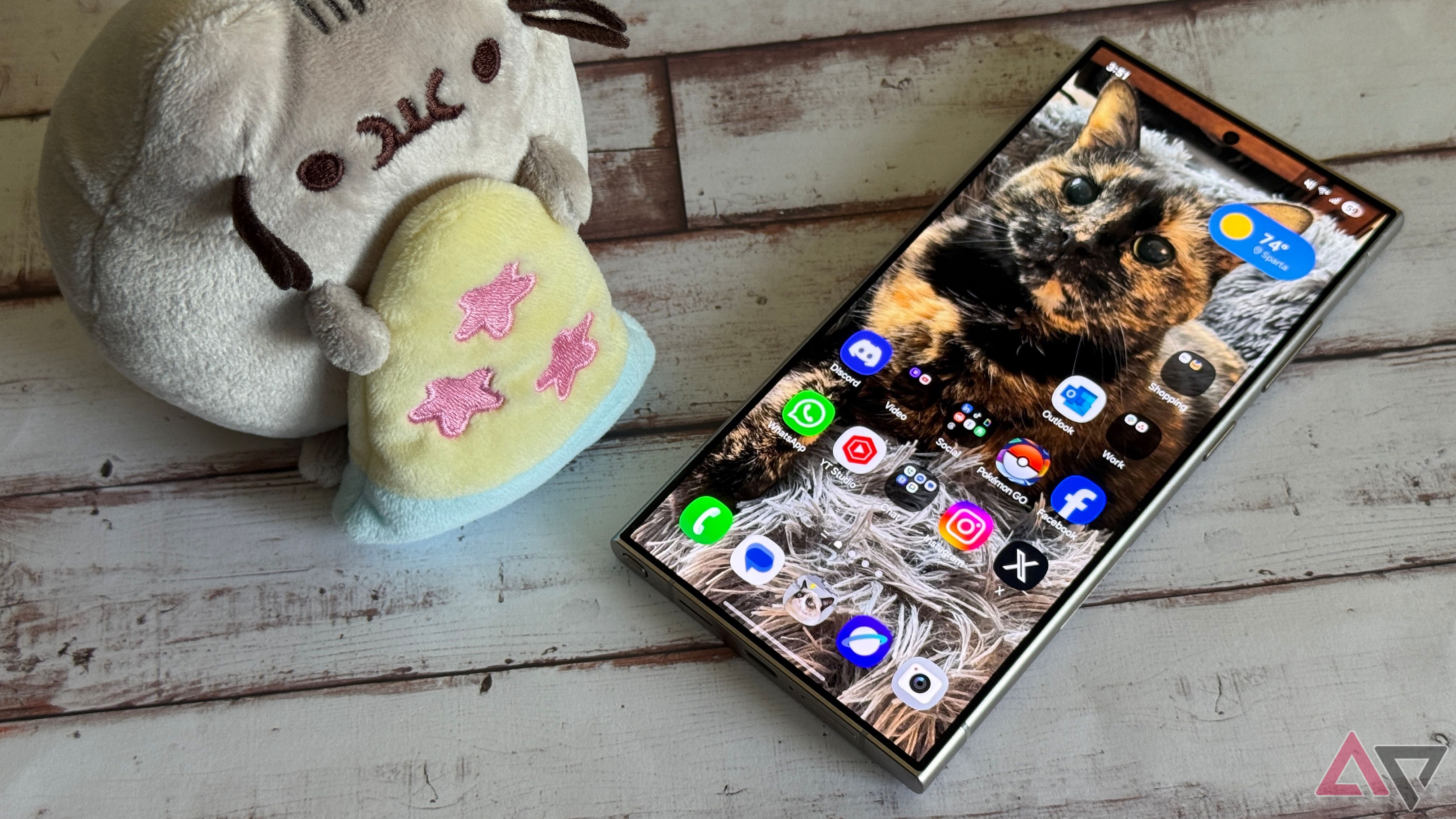 One UI 7 home screen running on the Samsung Galaxy S24 Ultra