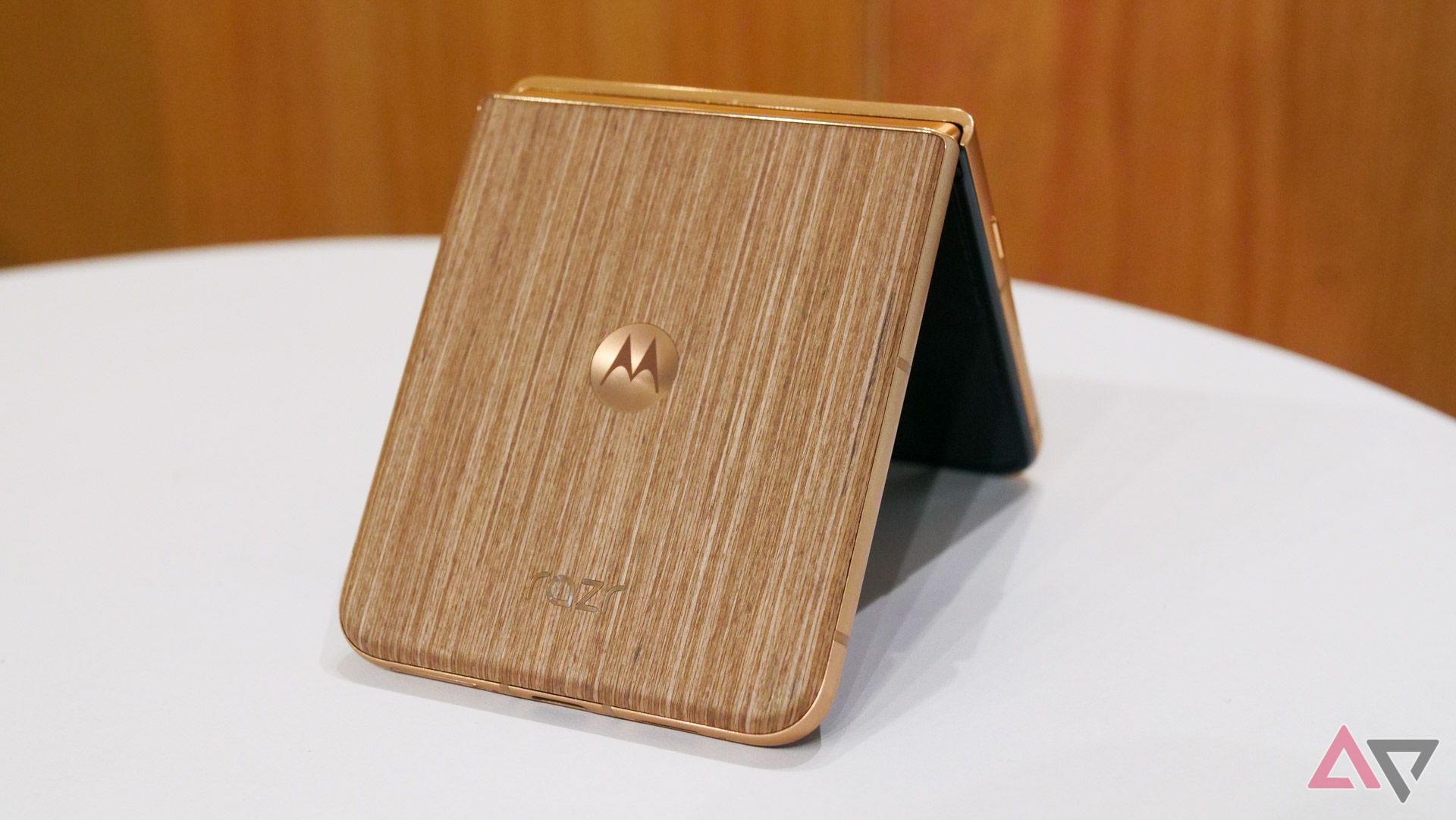 moto-razr-2025-family-hands-on-15