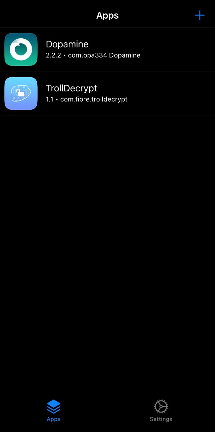 TrollStore installed apps list.