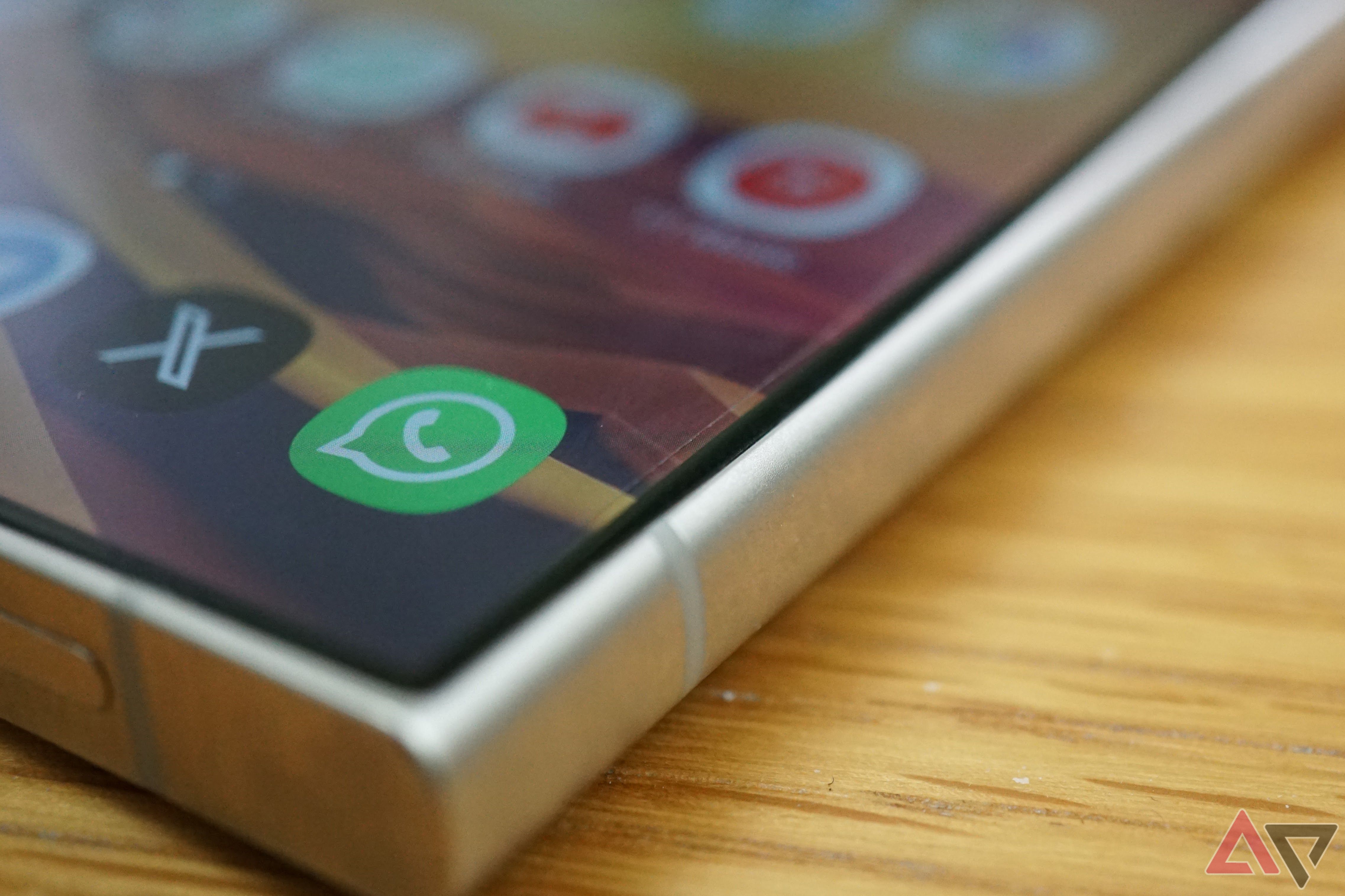 A photo of the S24 Ultra anti-reflective screen protector