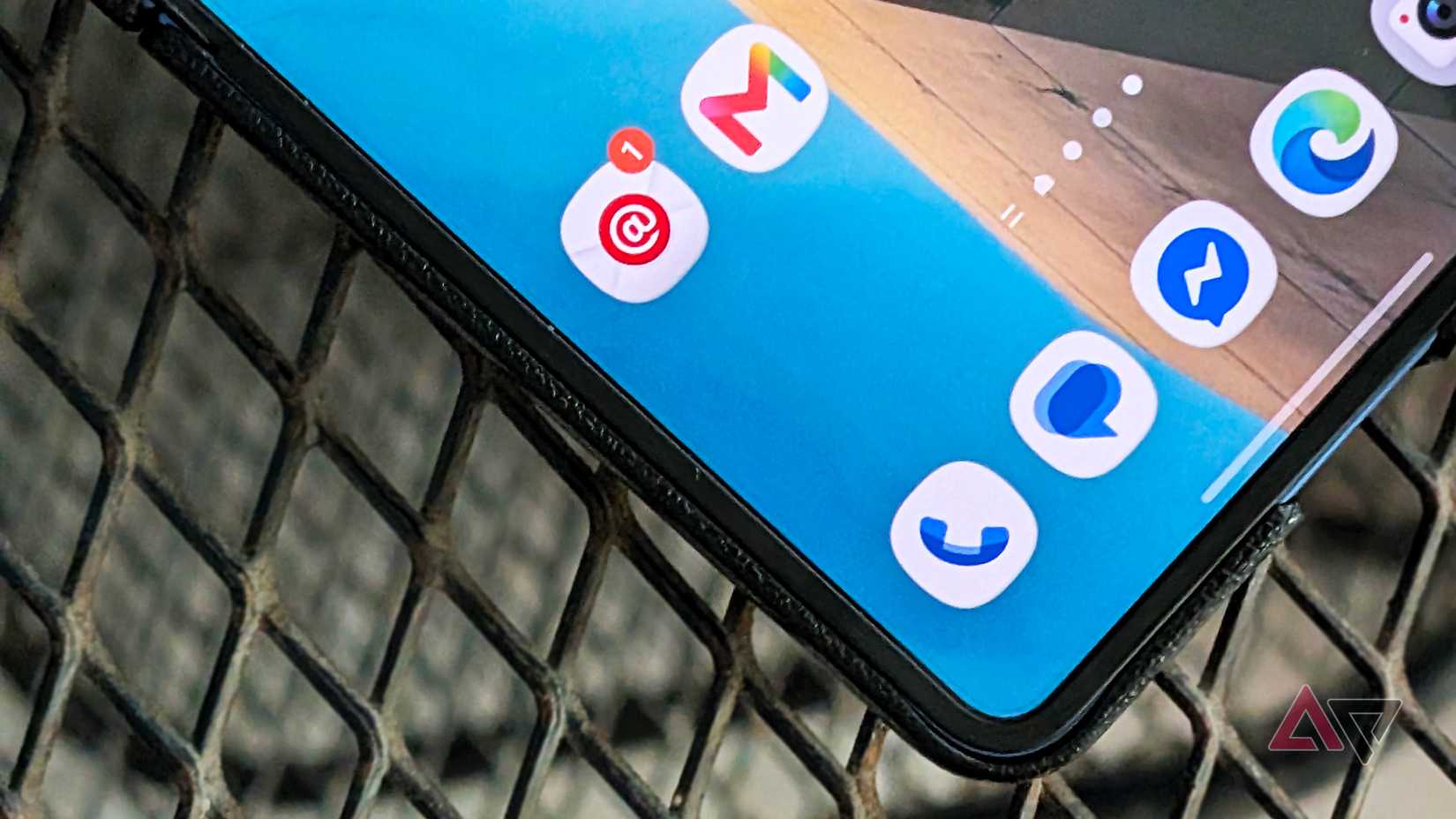Downloading language inside iPhone Translate app